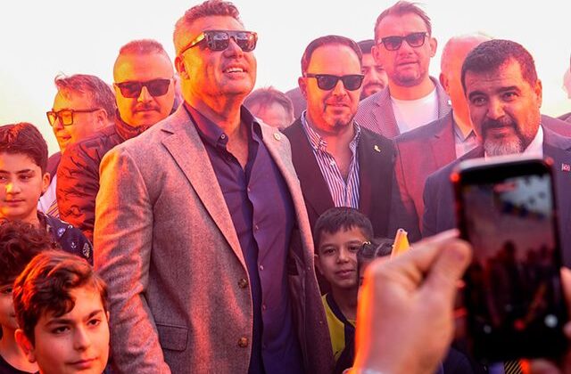 Saran’dan sürpriz hamle! O hocayla 1.5 yıllık anlaşmaya varmış