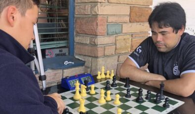 Satranç efsanesi Nakamura, 67 dakika düşündü tek hamlede yenildi