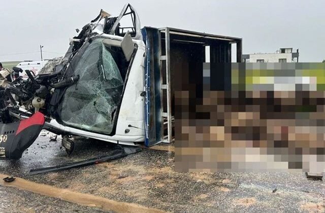 Siirt’te feci kaza: 2 ölü, 3 yaralı