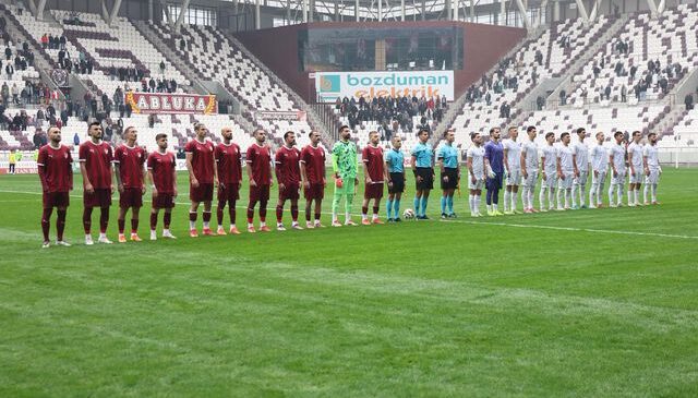 Süper Lig’de de mücadele etmişti! 98 yıllık tarihi kulüp küme düştü