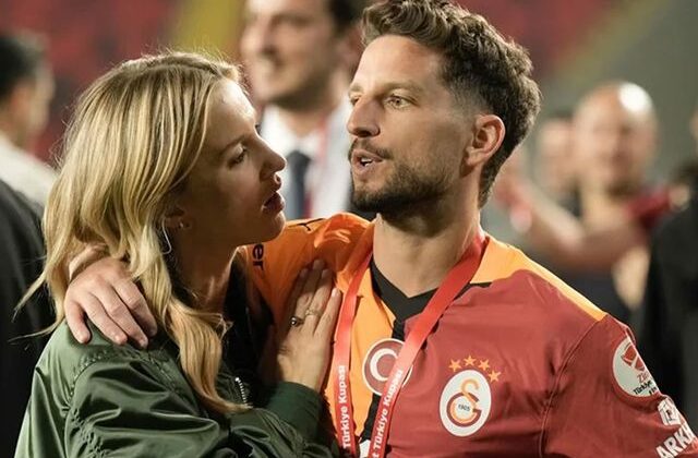Taraftar havalara uçacak! Dries Mertens geri dönüyor