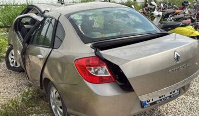 Tarsus’ta otomobil takla attı: 2 ölü; 2 yaralı