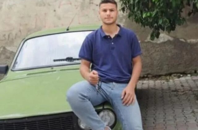 Tartıştığı komşusu tarafından bıçaklanarak öldürüldü