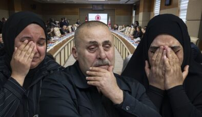 İsyan Meclis’e taşındı! Mikrofonu eline alan gözyaşlarına boğuldu