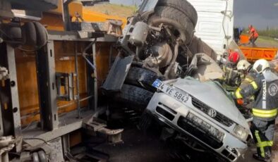 TEM’de zincirleme kaza: 4 araç birbirine girdi, Ankara yönü trafiğe kapatıldı