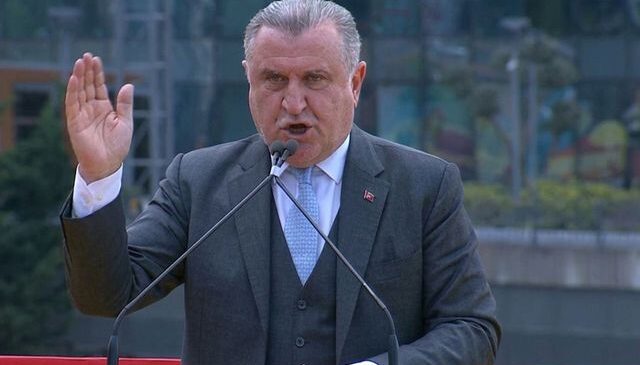 Temel atma töreninde Osman Aşkın Bak’tan dikkat çeken sözler: Şampiyon Cimbom için…