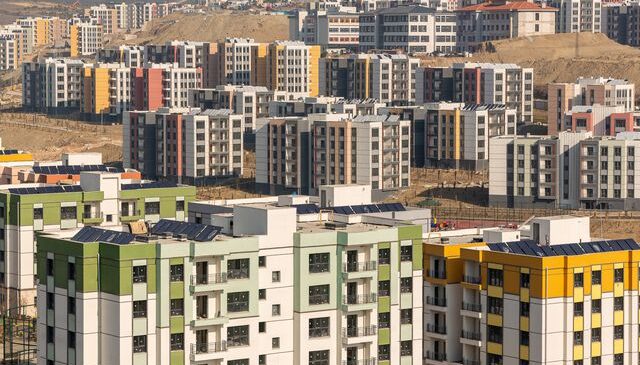 TOKİ İstanbul kura çekimi için nefesler tutuldu! İşte başvurusu kabul edilenler