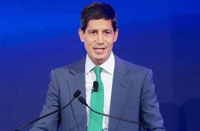 Trump’ın Fed başkan adayı Kevin Warsh, Senato’da ilk sınavına çıkıyor