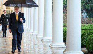 Trump’ın hastaneye kaldırıldığı iddiasına Beyaz Saray’dan jet yalanlama