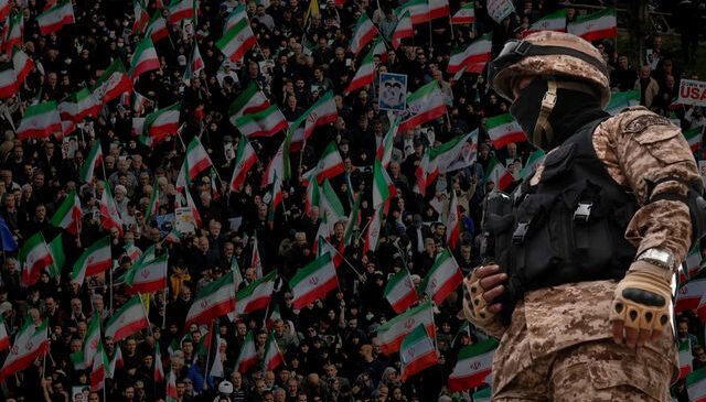 Trump’ın uykularını kaçıracak hazırlık! İran’ın cepheye gitmeye hazır asker sayısı inanılmaz