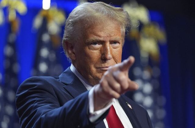 Trump’tan kurmaylarına: İran’ı yeniden bombalayalım mı?