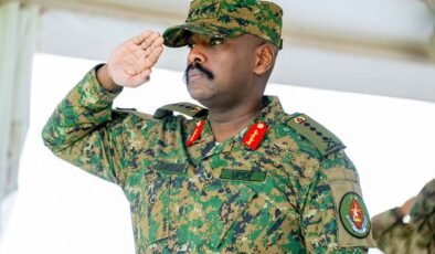 Ugandalı General bir kez daha Türkiye’yi hedef aldı: Türkler yerine Çinlilere verelim