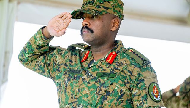 Ugandalı General bir kez daha Türkiye’yi hedef aldı: Türkler yerine Çinlilere verelim