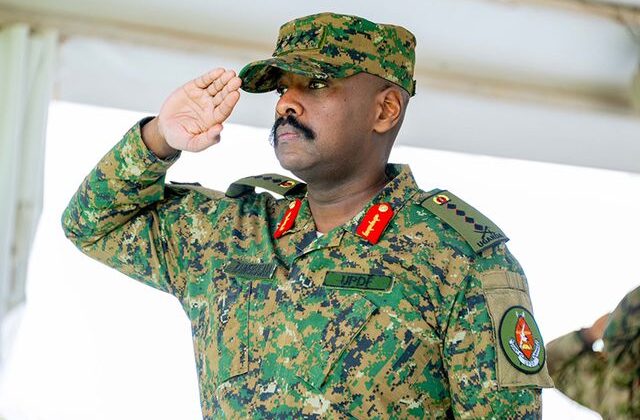 Ugandalı General bir kez daha Türkiye’yi hedef aldı: Türkler yerine Çinlilere verelim