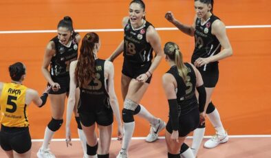 VakıfBank, Fenerbahçe’ye şans tanımadı