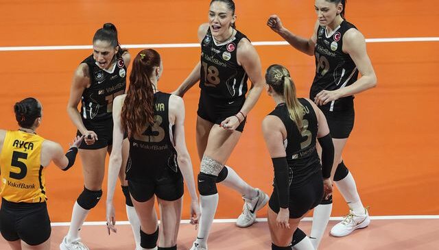VakıfBank, Fenerbahçe’ye şans tanımadı