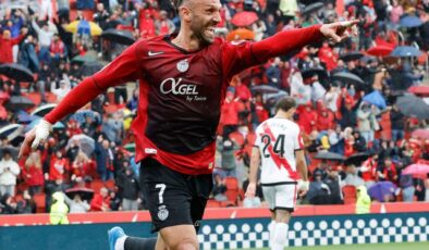 Vedat Muriqi tarihe geçtiği maçta tribünden gelen tezahüratla hayrete düştü: Bu insanlar delirmiş