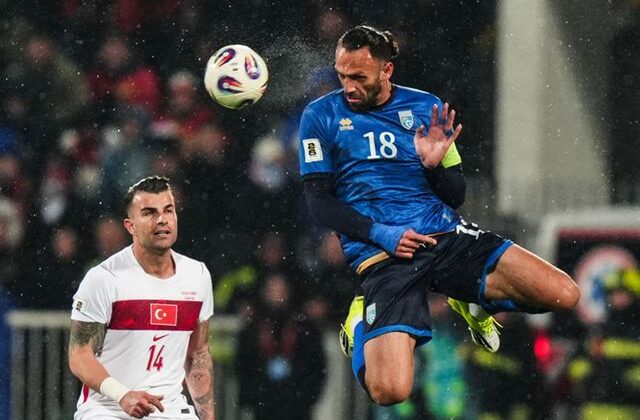 Vedat Muriqi’den kendisini suçlayan taraftara tepki: Yazıklar olsun sana, Allah seni kahretsin