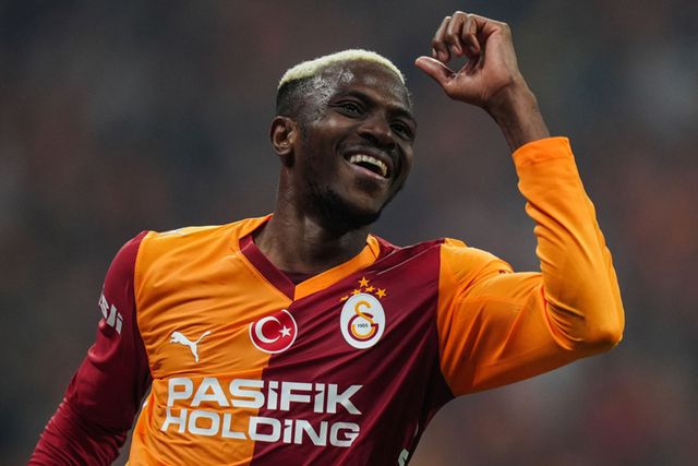 victor osimhenden galatasaray taraftarini 048390ed31 o