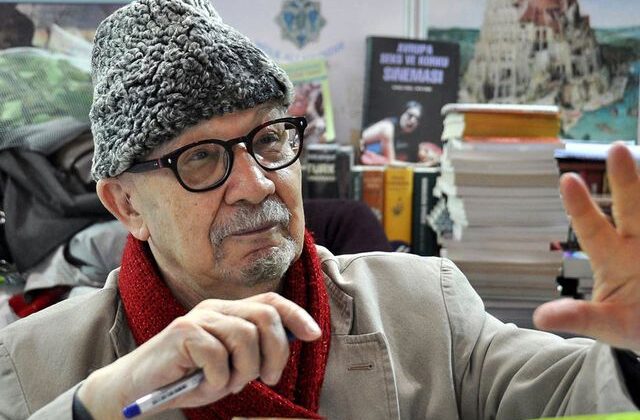 Yalçın Küçük hayatını kaybetti