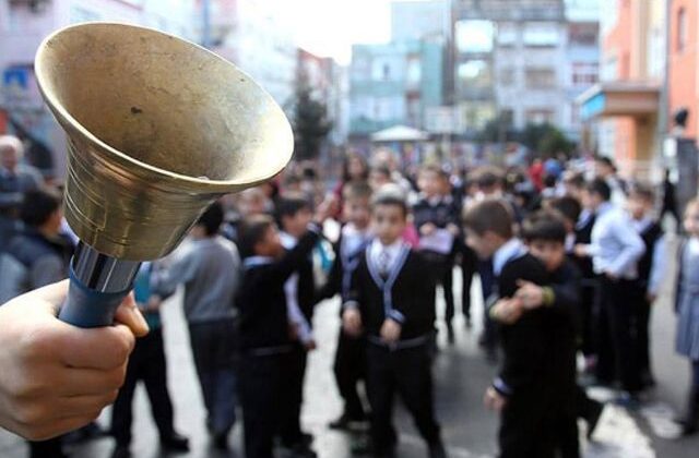 Yapılan kanlı saldırılar sonrası okullarda bir dönem sona erdi