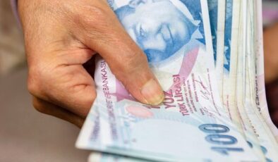 Yüzbinlerce emeklinin maaşı artacak: İşte artıştan etkilenecek kesim