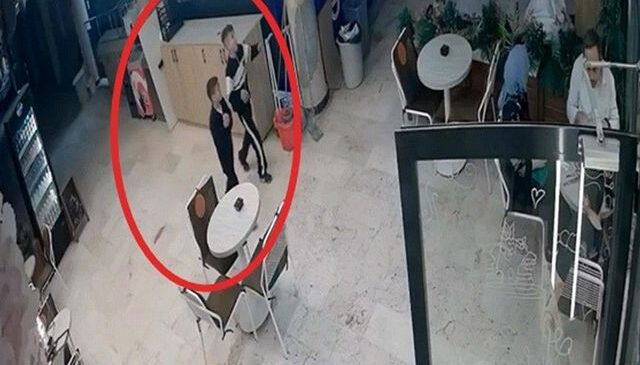 2 çocuk, Fenerbahçeliler Derneği’nde yangın çıkardı