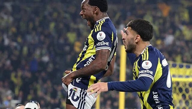 Abdullah Kavukcu duyurdu! Fenerbahçe’den ayrılan Jhon Duran Galatasaray’a gidiyor