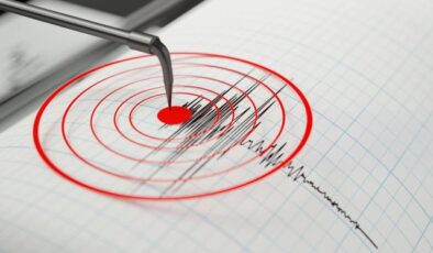 Adana’da 4.9 büyüklüğünde deprem! Sarsıntı çevre illerde de hissedildi