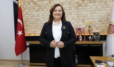 Burcu Köksal, AK Parti’ye geçeceği tarihi açıkladı