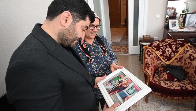 AK Parti Etimesgut İlçe Başkanı Yasin Şankazan’dan şehit öğretmen Aybüke Yalçın’ın annesine ziyaret