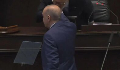 AK Parti grubuna damga vuran an: Cumhurbaşkanı Erdoğan fark edip elini çekti