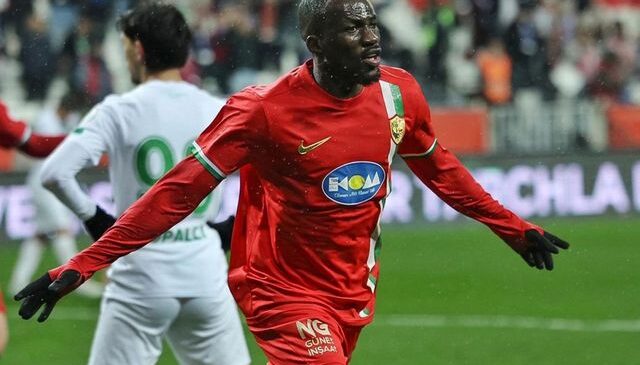 Amedspor’da harikalar yaratan Felix Afena-Gyan’a Süper Lig’den talip