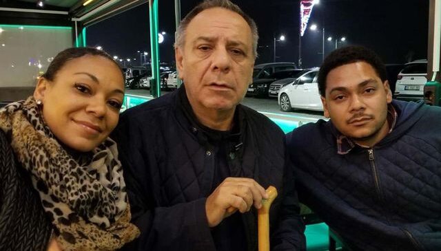 Annelerinin yıllarca sakladığı gerçek ortaya çıktı: Amerikalı kardeşler İzmirli iş insanının çocukları
