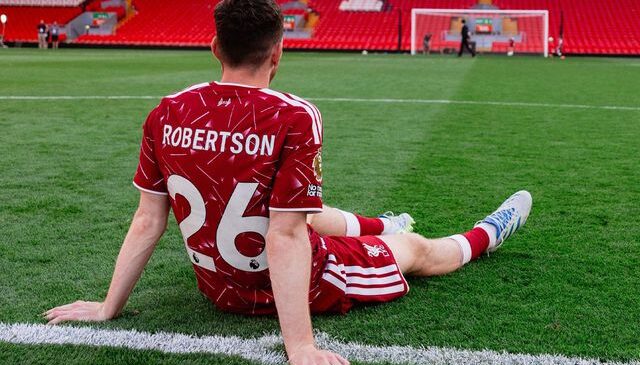 Andrew Robertson’dan Fenerbahçe ve Beşiktaş’a kötü haber