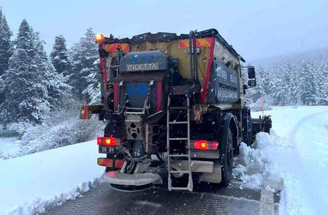 Ankara’da kar yağışı etkili oldu