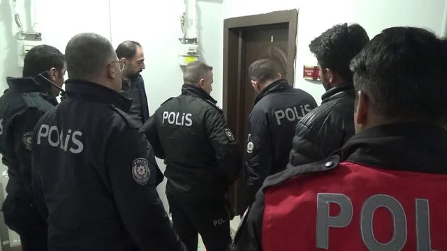 Erzurum’da 17 yaşındaki genç anneannesini bıçaklayıp rehin aldı; teyzesinin ikna etmesiyle teslim oldu