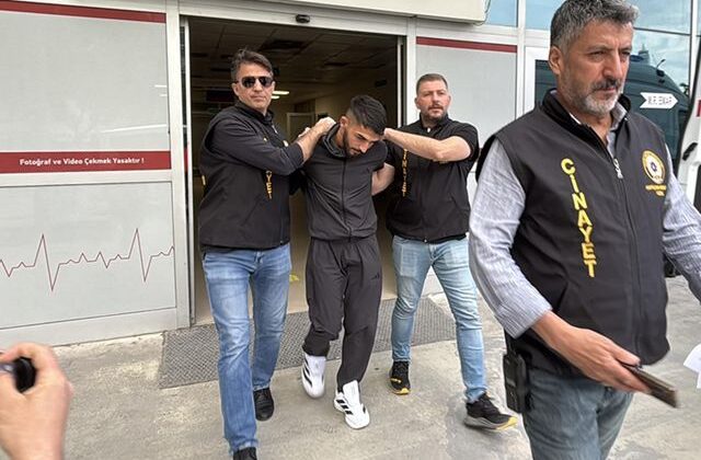 “Birlikte olmayın” deyip annesinin sevgilisini öldürdü