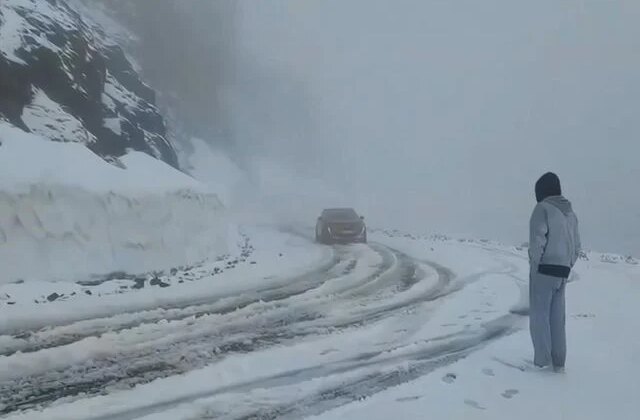 Mayısın son gününde kar sürprizi! Mahsur kalan vatandaşlar var