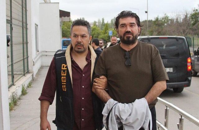 Ünlü hukukçudan Rasim Ozan Kütahyalı’nın gözaltı sürecine sert tepki