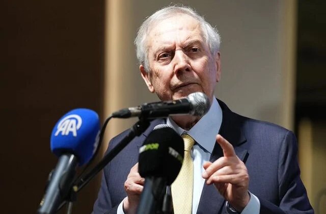 Aziz Yıldırım görüşme yaptıkları golcü ismi açıkladı