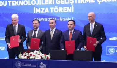 Bakan Kacır tarih verdi: Milli hibrit roketle 2027’de Ay’dayız