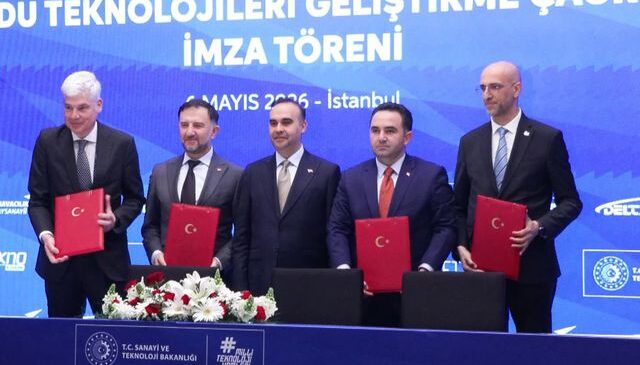 Bakan Kacır tarih verdi: Milli hibrit roketle 2027’de Ay’dayız
