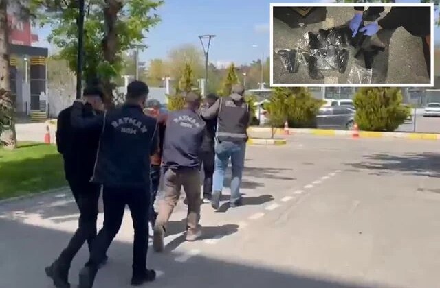 Batman’da iki otomobilde 13 tabanca ele geçirildi