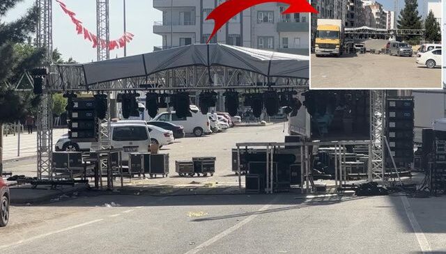 Sahnede Türk Bayrağı krizi! DEM Partili belediye konseri iptal etti