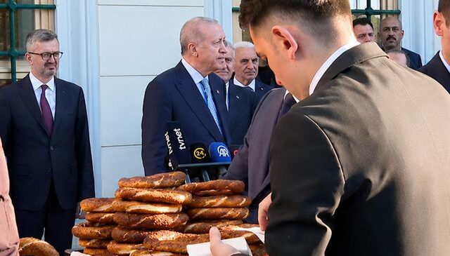 Bayram sabahı gülümseten “Rize simidi” muhabbeti! Erdoğan’ın yanıtı bomba