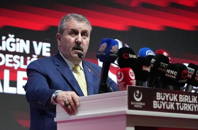 Destici: Emeklimize Kurban Bayramı’nda 10 bin lira ikramiye verelim