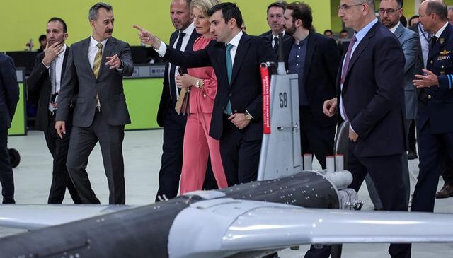 Belçikalı bakan Francken savunma sanayimize övgü yağdırdı: Türkiye bizden çok ileride