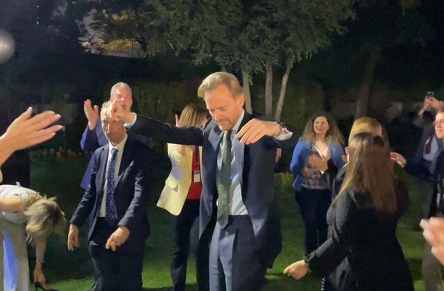 Diplomasi Erik Dalı’nın ritmine kapıldı! Belçikalı büyükelçi oynadı, Fransa’dan meydan okuma geldi