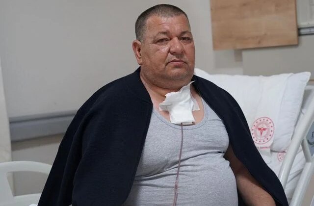 Bilecik’te bir kişinin boynundan 542 gram tiroit kitlesi çıkarıldı
